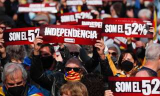 En février 2012, les Espagnols favorables à l'indépendance de la Catalogne ont de nouveau manifesté à Barcelone.