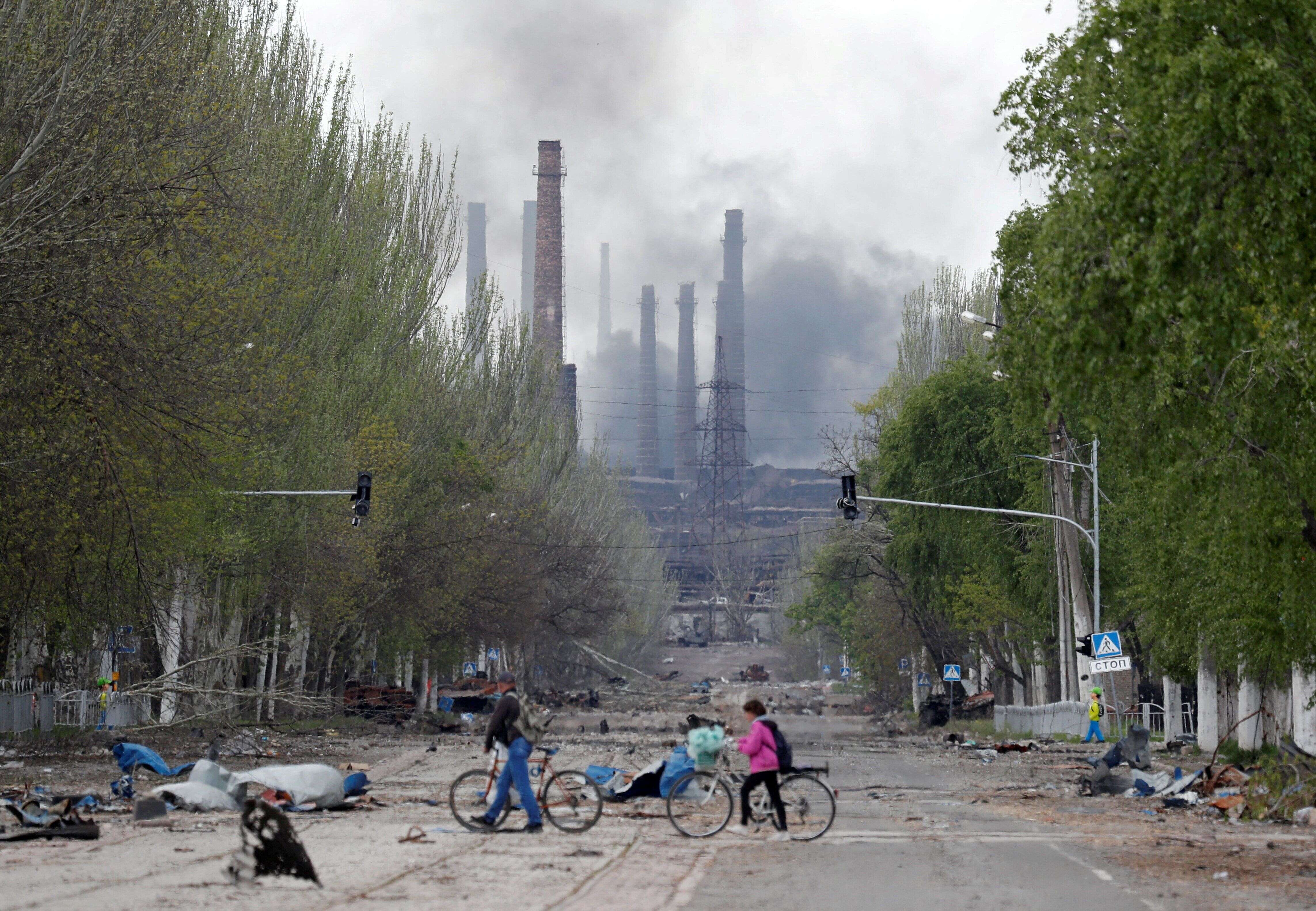 L'usine Azovstal de Marioupol, dernière poche de résistance ukrainienne de la ville de Marioupol photographiée ici le 2 mai, fait l'objet d'une offensive russe depuis ce mardi.