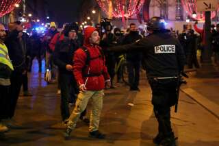 Après l'acte 8 des gilets jaunes, 35 personnes interpellées à Paris