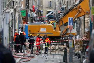 A Marseille, les recherches interrompues pour démolir deux immeubles voisins