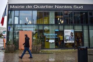 À Nantes, une explosion a soufflé la porte d'une mairie de quartier
