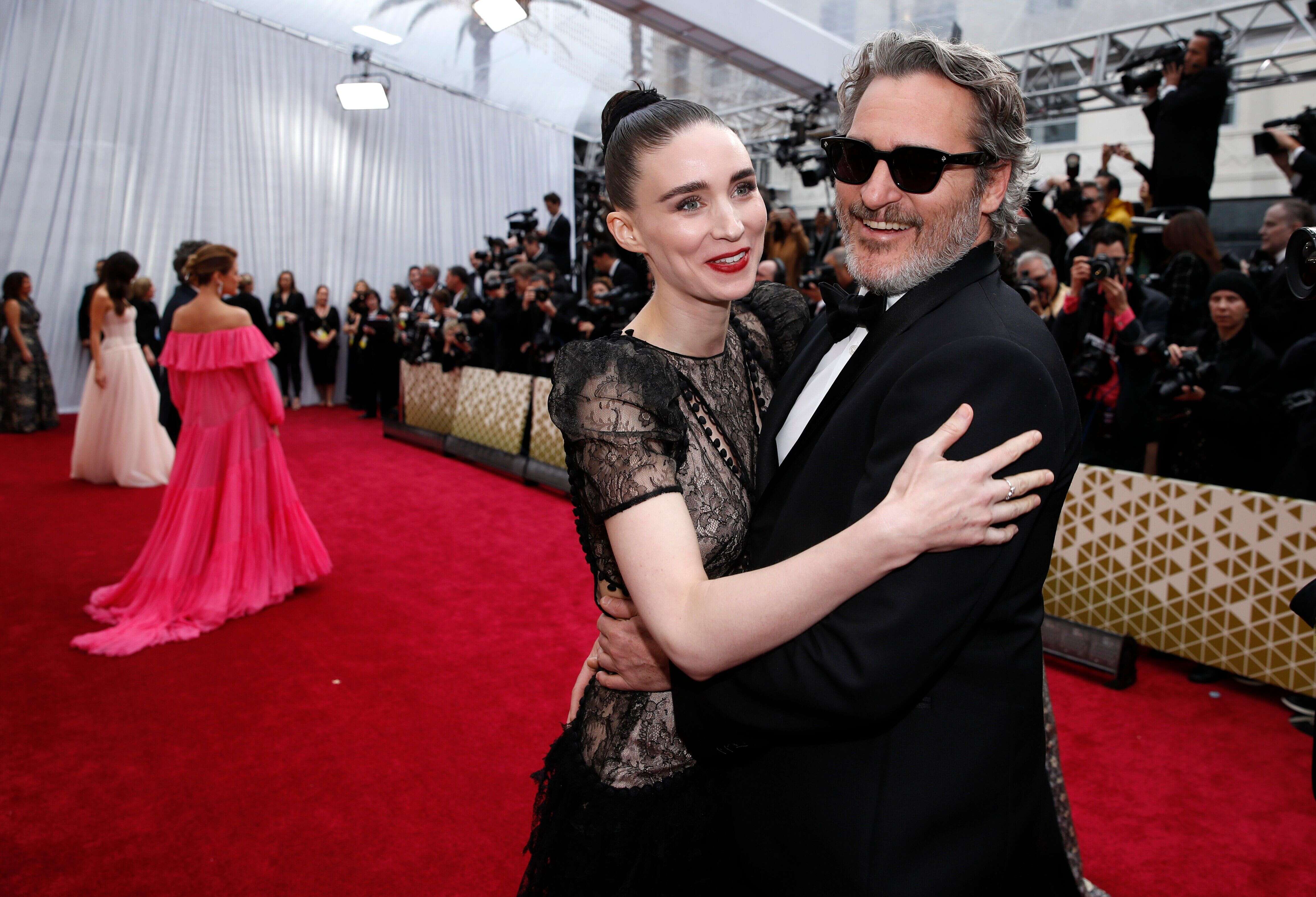 Joaquin Phoenix et Rooney Mara sur le tapis rouge des Oscars le 9 février 2020.