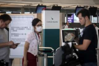 Hong Kong: la compagnie Cathay Pacific limoge deux pilotes pour leur participation à la fronde