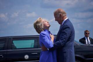 Hillary Clinton, ici avec Joe Biden en août 2016, a annoncé qu'elle était grande électrice pour le scrutin du 3 novembre face à Donald Trump.