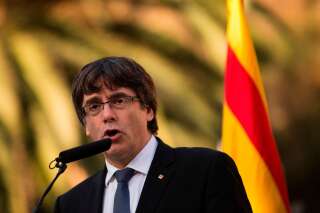 Catalogne: Carles Puigdemont dénonce 