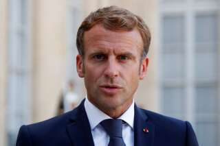 Emmanuel Macron le 6 septembre 2021 dans la cour de l'Elysée, à Paris.
