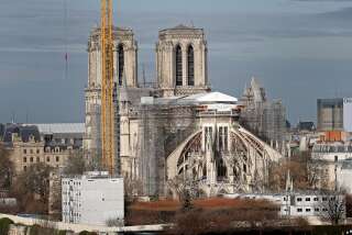 Trois ans après l'incendie de la cathédrale Notre-Dame de Paris, Emmanuel Macron se rend sur le chantier pour suivre l'avancée des travaux. En 2019, il avait promis que l'édifice serait restauré en cinq ans (photo prise le 15 février 2022).