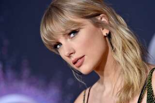 Ce n’est pas la première fois que Taylor Swift offre à ses fans des musiques à chanter pour Noël.