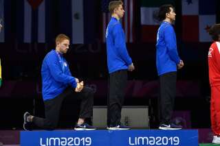 Aux Jeux Panaméricains, plusieurs sportifs américains boycottent l'hymne