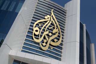 Aux États-Unis, le groupe de médias qatari Al Jazeera va lancer une plateforme portant des idées conservatrices (photo du logo de la chaîne à son QG de Doha, en juin 2017).