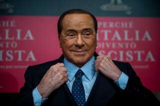 Silvio Berlusconi, bientôt âgé de 84 ans, a été testé positif au coronavirus.