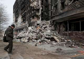 Un immeuble détruit à Marioupol, en Ukraine, le 31 mars 2022.
