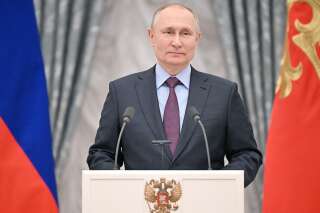 Guerre en Ukraine: alors que des pourparlers vont se tenir, Poutine parle dissuasion nucléaire
