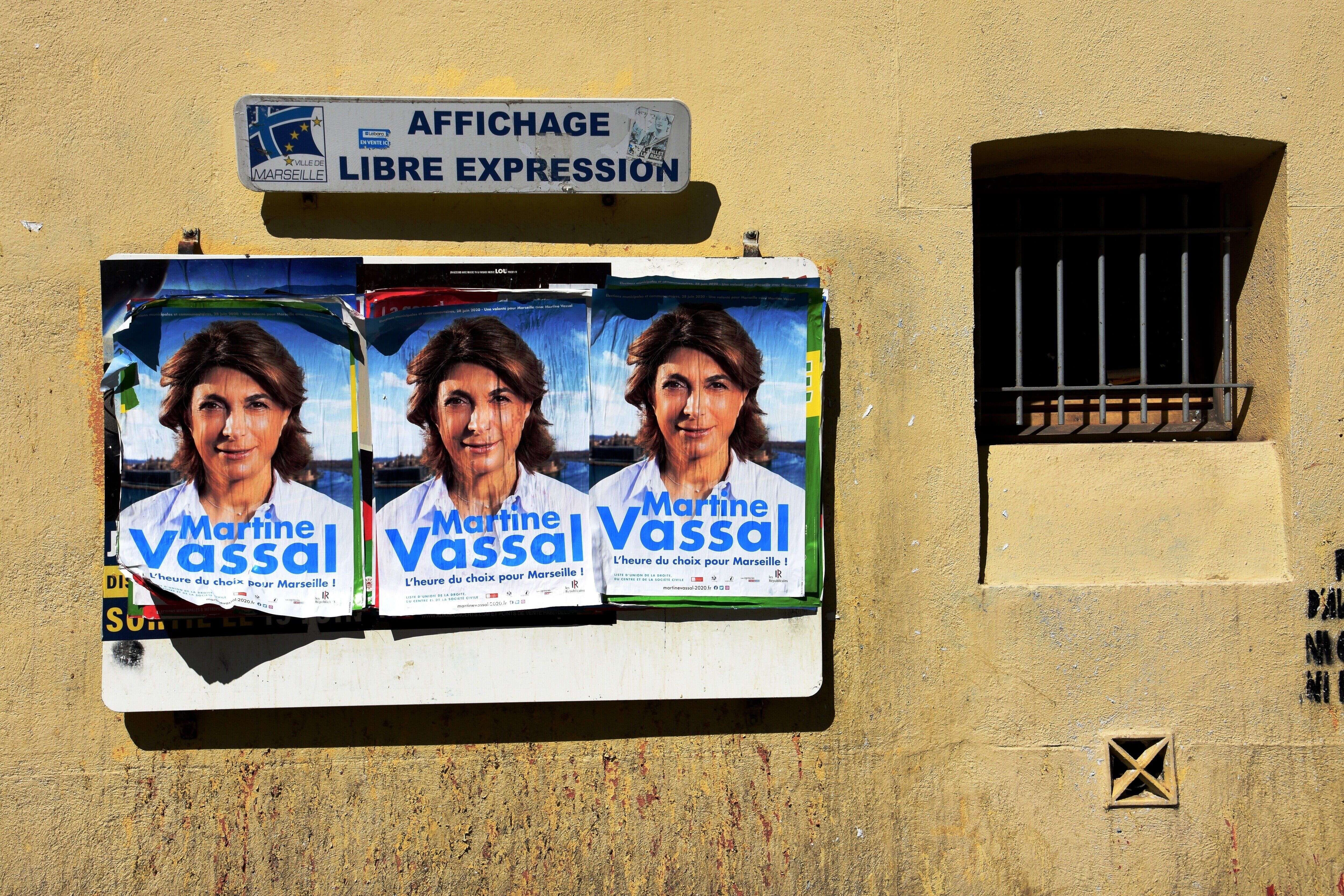 Affiches de campagne de Martine Vassal, candidate LR aux élections municipales de Marseille.