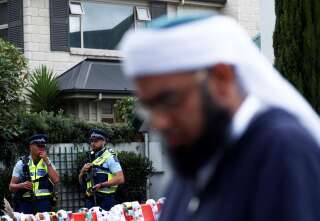 Des policiers devant la mosquée Al-Noor, l'une de celles visées lors de l'attentat de Christchurch, le 19 mars 2019.