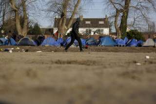 Un campement de personnes exilées à Calais, le 22 décembre 2021.