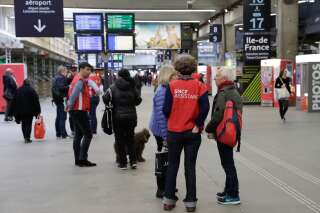 Grève SNCF: comment la direction s'efforce de calmer le mécontentement des usagers
