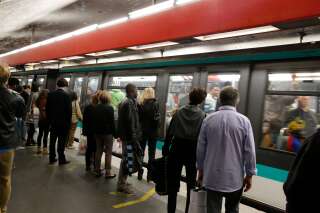 Un bébé est né dans le métro à Paris, la RATP lui offre un pass Imagin'R