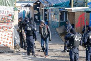 La justice valide le démantèlement de la jungle de Calais