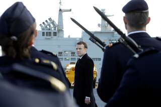 Vœux aux armées: Macron promet que le service national sera bien créé pendant le quinquennat