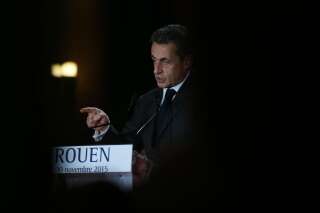 Accusé d'avoir reçu des valises, Nicolas Sarkozy évoque la suppression du juge d'instruction