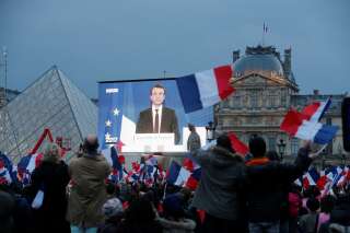 Emmanuel Macron doit présenter un gouvernement d'union nationale pour que la France achève sa mutation démocratique