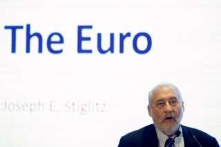 25 prix Nobel dont Joseph Stiglitz, souvent cité par le FN, dénoncent la sortie de l'euro voulue par Marine Le Pen