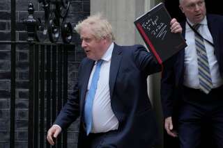 Boris Johnson, ici devant le 10 Downing Street, à Londres, le 19 avril 2022.