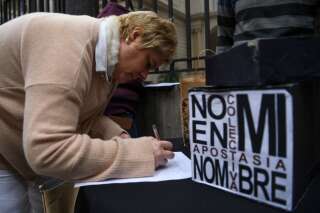 Argentine: pour protester contre le rejet de l'avortement, ils demandent à l'église d'annuler leur baptême