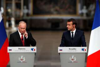 La France fait en sorte d'accueillir un réfugié homosexuel tchétchène au moment où Poutine en parle à Versailles