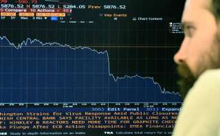 La Bourse de Londres a terminé sur un plongeon de 9,81% ce jeudi 12 mars, sa pire séance depuis 1987