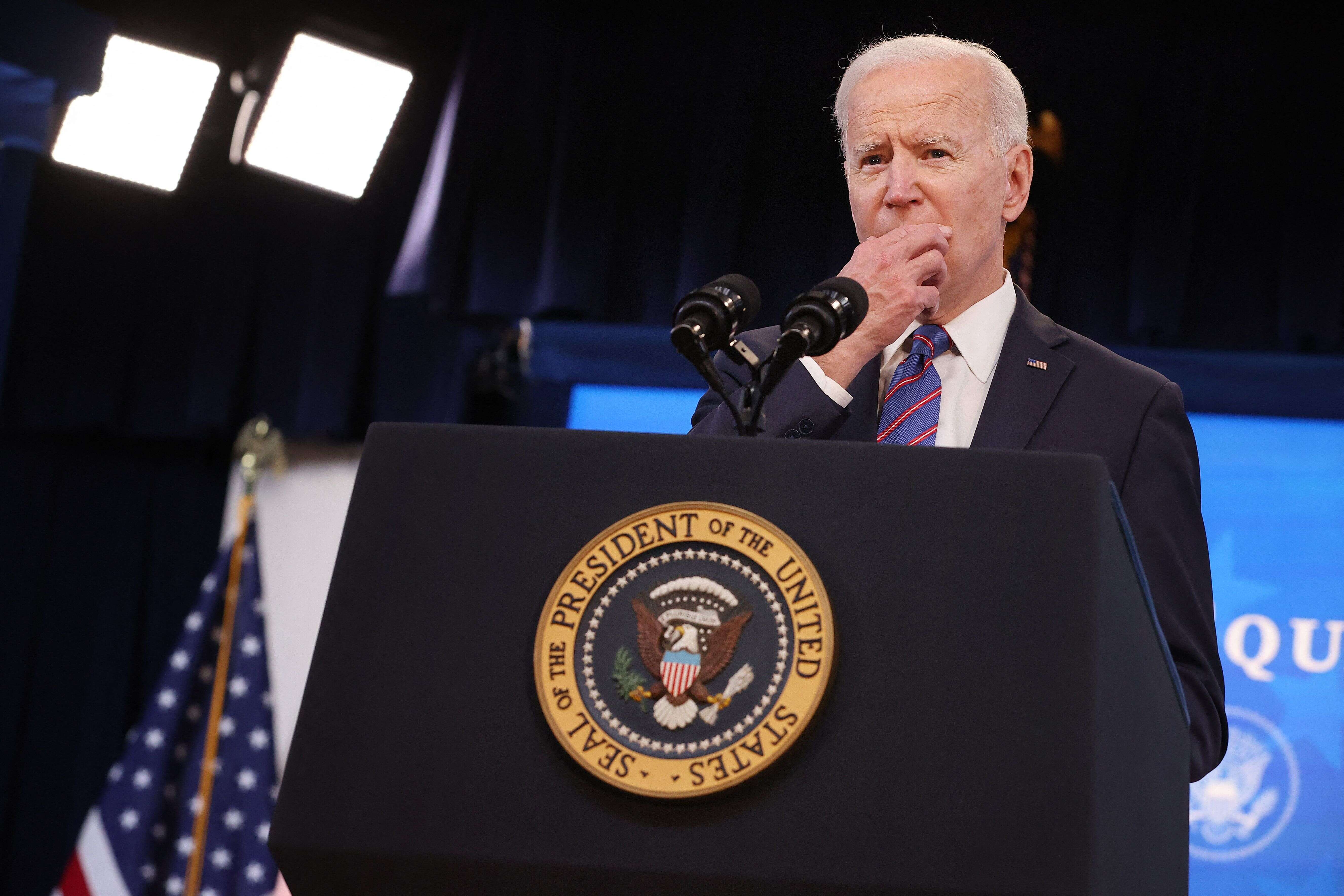 Joe Biden tient sa première conférence de presse, en retard sur ses prédécesseurs (photo du 24 mars 2021 à Washington DC)