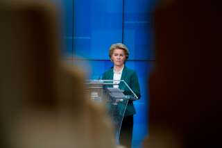 La présidente de la Commission européenne Ursula von der Leyen en conférence de presse le 16 mars.