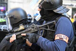 À Orléans, un policier visé par une enquête après un tir de LBD sur un lycéen