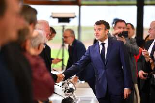 Emmanuel Macron, ici lors d'une réunion du comité stratégique du canal Seine-Nord Europe à Nesle (Somme), le 22 novembre 2019.