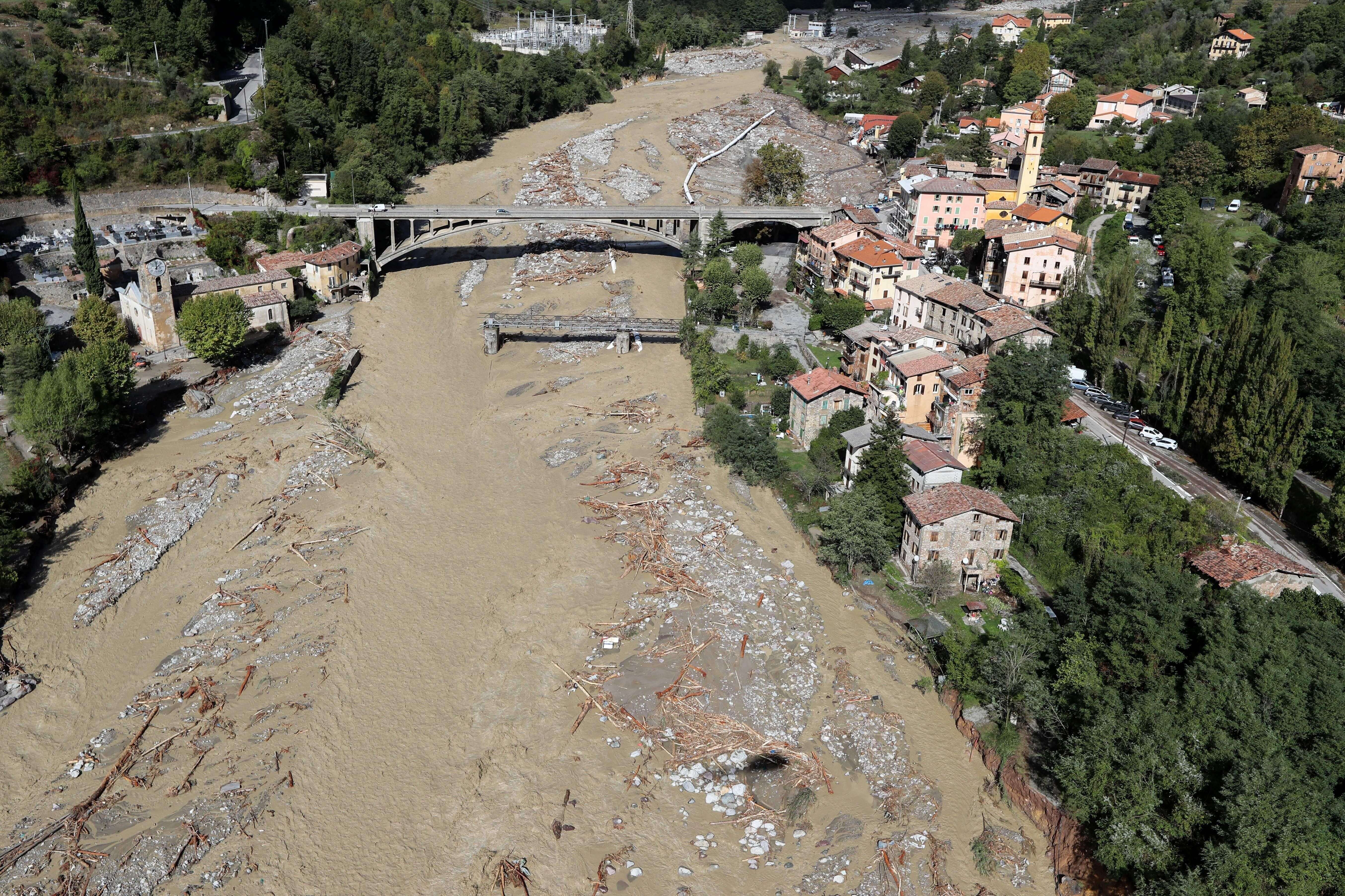 Vue aérienne de la commune de Roquebilliere, ravagée par des inondations causées par les intempéries dans les Alpes-Maritimes.