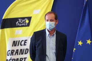 Le directeur du Tour de France Christian Prudhomme, ici photographié au départ de Nice le 29 septembre, a été contrôlé positif au coronavirus. Il doit donc quitter la course.
