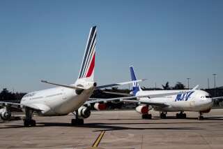Un avion a dû être isolé pour être fouillé à son arrivée du Tchad à l'aéroport Roissy-Charles de Gaulle, les autorités craignant qu'un engin explosif se trouve à bord (photo d'illustration prise en mars 2020 à Roissy-Charles de Gaulle).