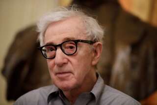 Contre les mémoires de Woody Allen, des employés d'Hachette manifestent à New York