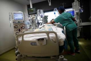 Covid-19: Moins de 10.000 patients désormais hospitalisés en France