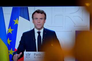 Présidentielle 2022: Macron dépasse 30% dans un sondage, une première