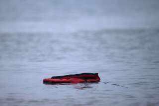Au large de Calais, le naufrage d'un bateau de migrants fait de nombreux morts