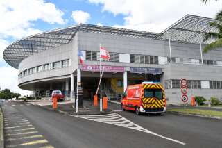 Une vue extérieure de l'hôpital Taaone, à Papeete, le 20 août 2021.