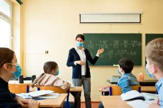 Enseigner avec un masque, l'expérience est mitigée chez les professeurs (Photo d'illustration)