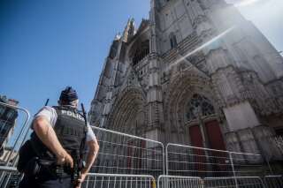 Incendie de la cathédrale de Nantes: le bénévole du diocèse mis en examen