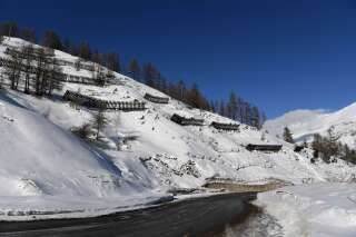 Des barrières anti-avalanches dans les Alpes près de Tignes.