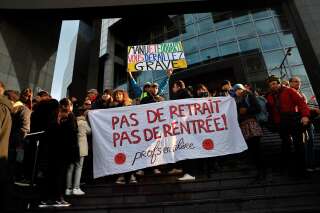 Manifestation contre la réforme des retraites devant l'Opéra Bastille à Paris, le 31 décembre 2019.