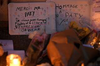 Message d'hommage à Samuel Paty, assassiné le 16 octobre à Conflans-Sainte-Honorine.