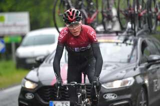Chris Froome forfait pour le Tour de France après une chute sur le Dauphiné