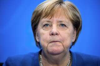 Le SPD vote contre un départ immédiat de la coalition Merkel